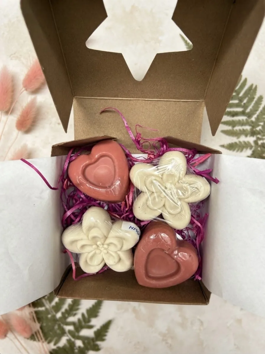 Box Nº 6 · Caolín y corazones