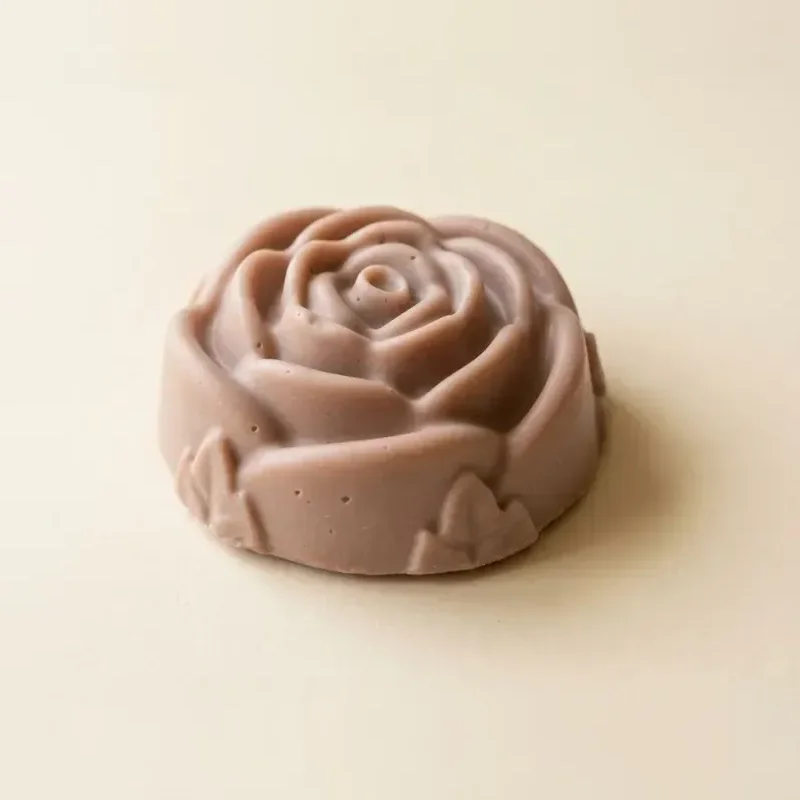 Jabón artesanal de miel y caolín, rosa